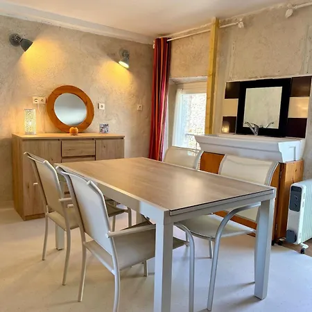 Сasa de vacaciones Charming For 4 People *