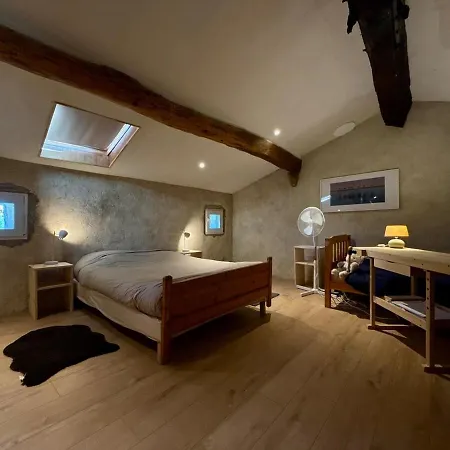 Сasa de vacaciones Charming For 4 People Ribaute-les-Tavernes